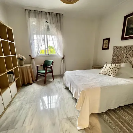 Charming Abode Apartment *